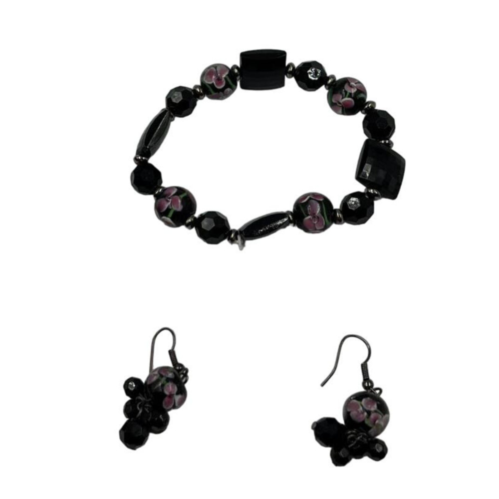Vintage Jewelry Set Dangle Earrings Beaded Stretch Bracelet Black Purple Floral